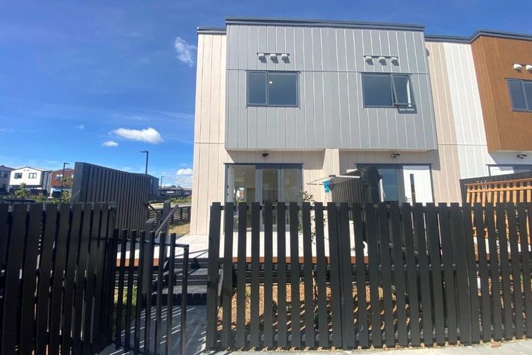 Photo of property in 8 Bugle Road, Totara Park, Auckland, 2019