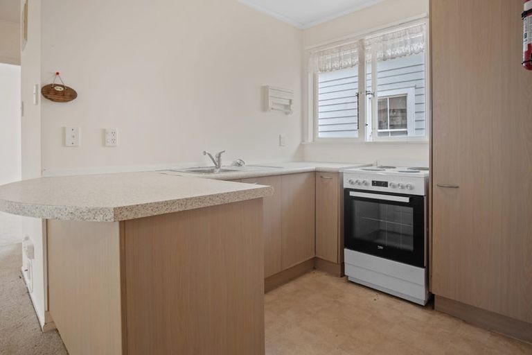 Photo of property in 71b Commercial Road, Helensville, 0800