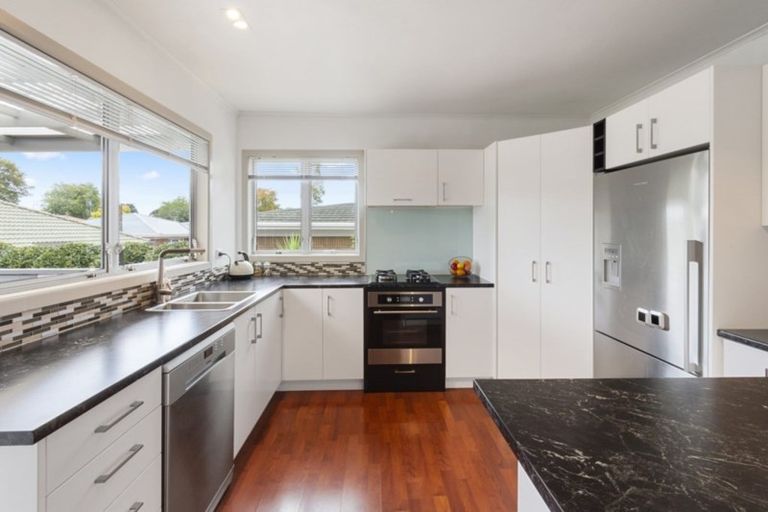 Photo of property in 16 Alexander Street, Papakura, 2110