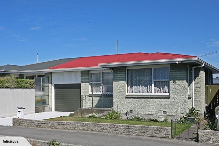 Photo of property in 7 Dominion Avenue, Spreydon, Christchurch, 8024