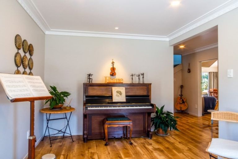 Photo of property in 10 Lakeview Place, Whakatane, 3120