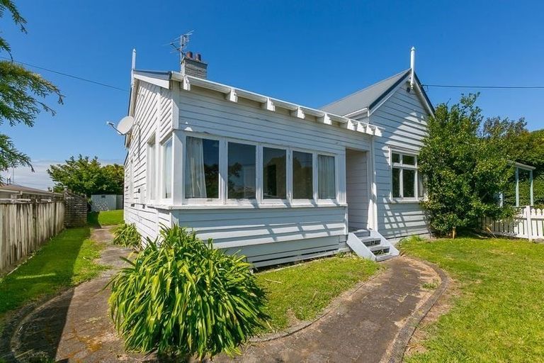 Photo of property in 23 Standish Street, Westown, New Plymouth, 4310
