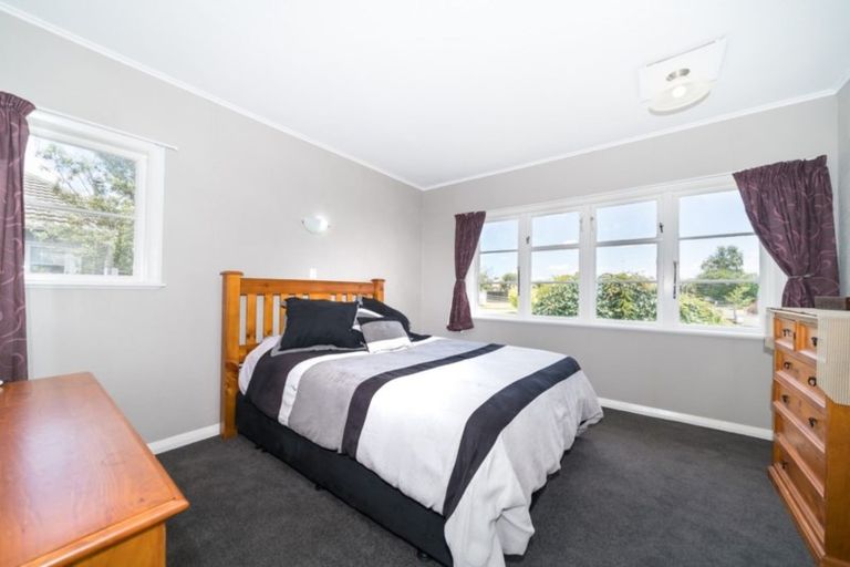 Photo of property in 43 Millar Street, Terrace End, Palmerston North, 4410
