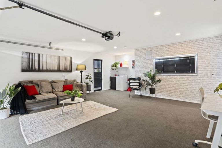 Photo of property in 120a Awaruku Road, Torbay, Auckland, 0630