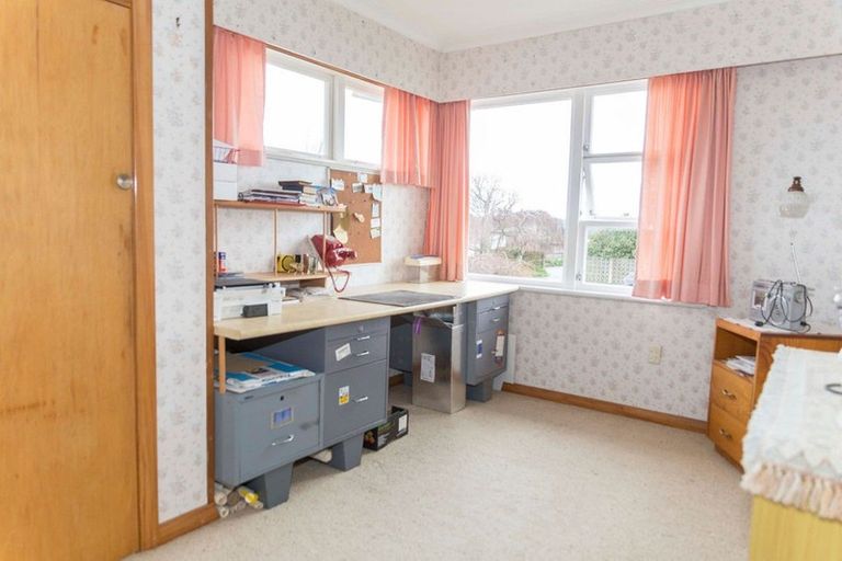 Photo of property in 43 Guy Street, Dannevirke, 4930