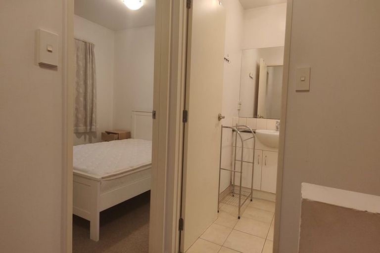 Photo of property in 9/12 Crown Lynn Place, New Lynn, Auckland, 0600