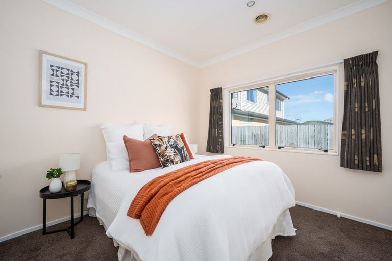 Photo of property in 97 Amesbury Drive, Churton Park, Wellington, 6037