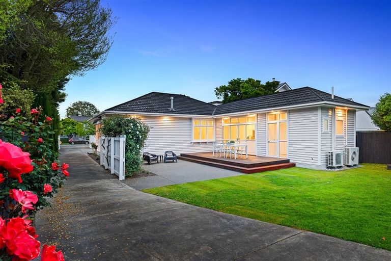 Photo of property in 126 Knowles Street, St Albans, Christchurch, 8052