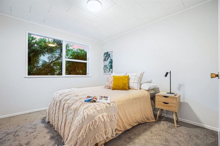 Photo of property in 30 Fitzwater Place, Henderson, Auckland, 0612