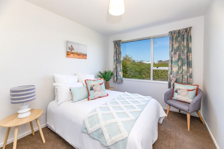 Photo of property in 24 Meon Street, Aranui, Christchurch, 8061