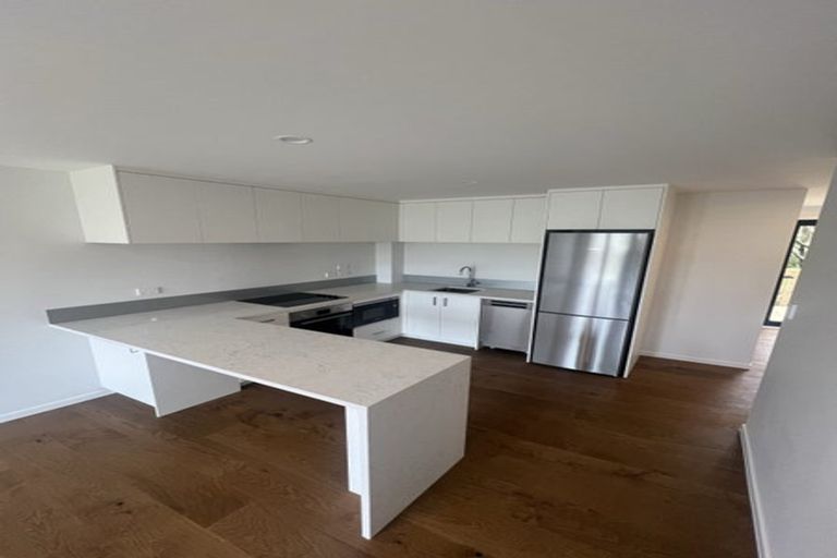 Photo of property in 14 Te Puketoka Lane, Mangere, 2022