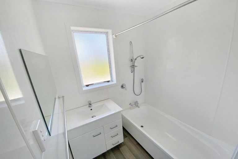 Photo of property in 16 Girvan Place, Tokoroa, 3420