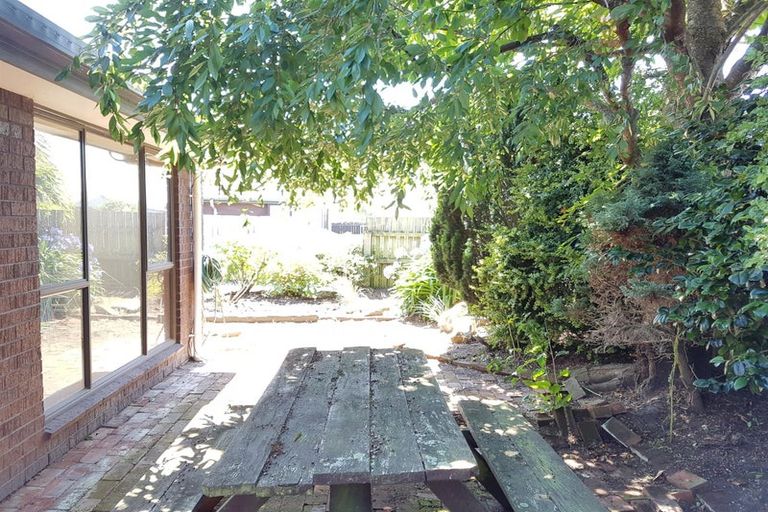 Photo of property in 2/14 Arkwright Place, Halswell, Christchurch, 8025