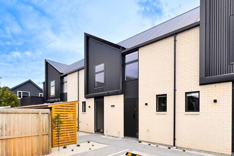Photo of property in 4/18 Feilding Street, Addington, Christchurch, 8024