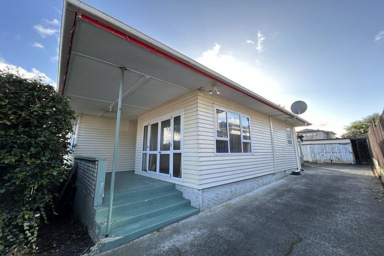 Photo of property in 53 Routley Drive, Glen Eden, Auckland, 0602