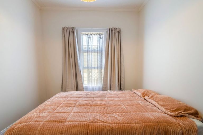 Photo of property in 102 Gonville Avenue, Gonville, Whanganui, 4501