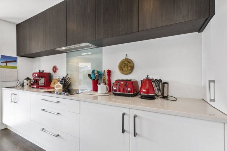 Photo of property in 4 Margaret Place, Waiuku, 2123