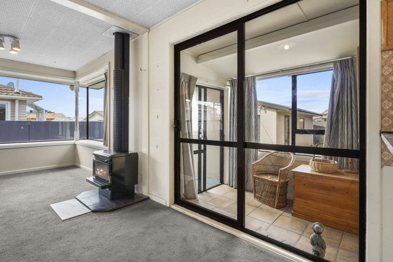 Photo of property in 56 Hargood Street, Woolston, Christchurch, 8062