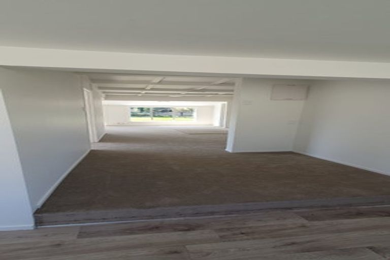 Photo of property in 138 Don Buck Road, Massey, Auckland, 0614