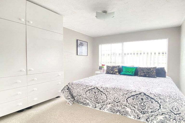 Photo of property in 3/63 Kenderdine Road, Papatoetoe, Auckland, 2025