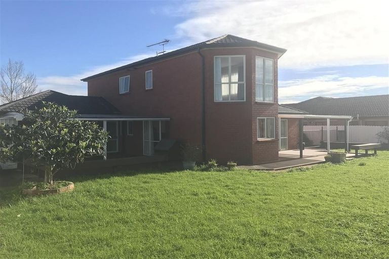 Photo of property in 13 Belcoo Crescent, East Tamaki, Auckland, 2013