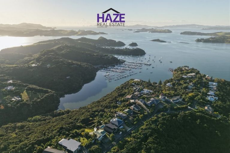 Photo of property in 31 Doves Bay Road, Kerikeri, 0294