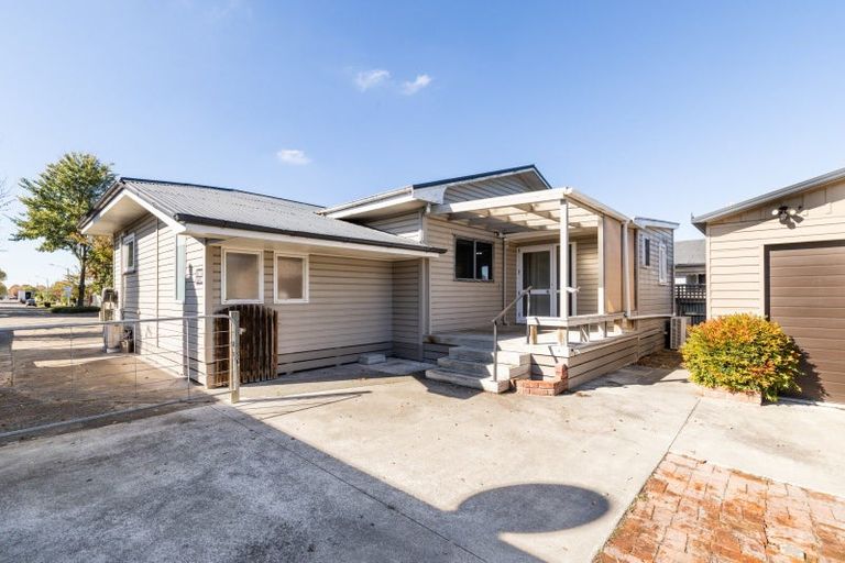 Photo of property in 901 Heretaunga Street East, Parkvale, Hastings, 4122