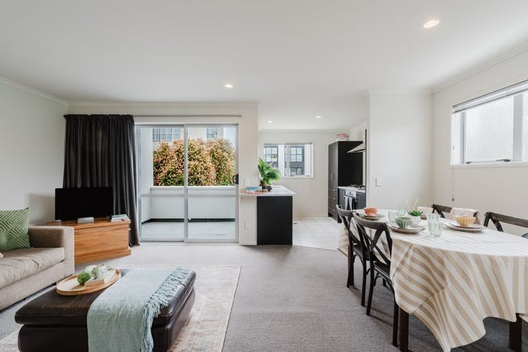 Photo of property in 3a Scotland Place, Hillcrest, Hamilton, 3216