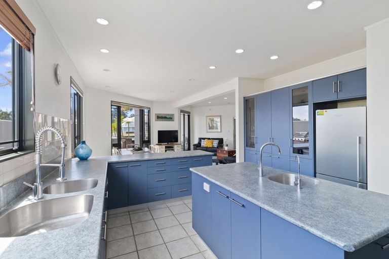 Photo of property in 617 Waterways Parade, Pauanui, Hikuai, 3579