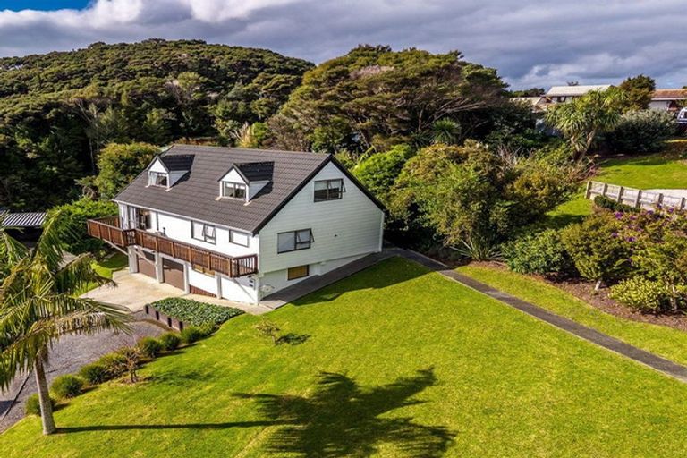 Photo of property in 6 Puketiro Place, Paihia, 0200