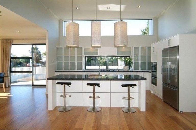 Photo of property in 21 Paeroa Street, Riccarton, Christchurch, 8041