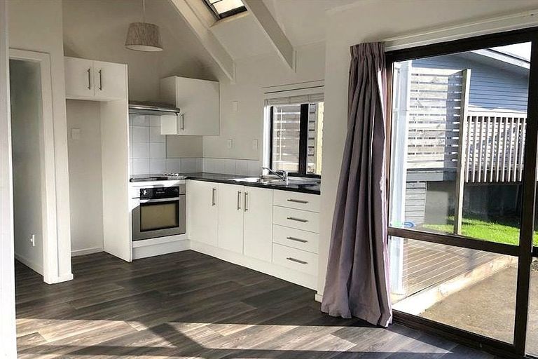 Photo of property in 13 Lincoln Road, Manurewa East, Auckland, 2102