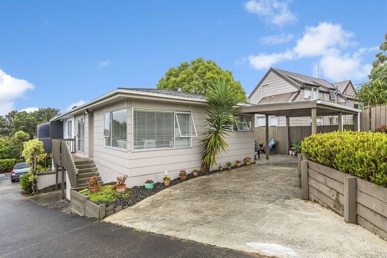 Photo of property in 1/25 Mayall Avenue, Beach Haven, Auckland, 0626