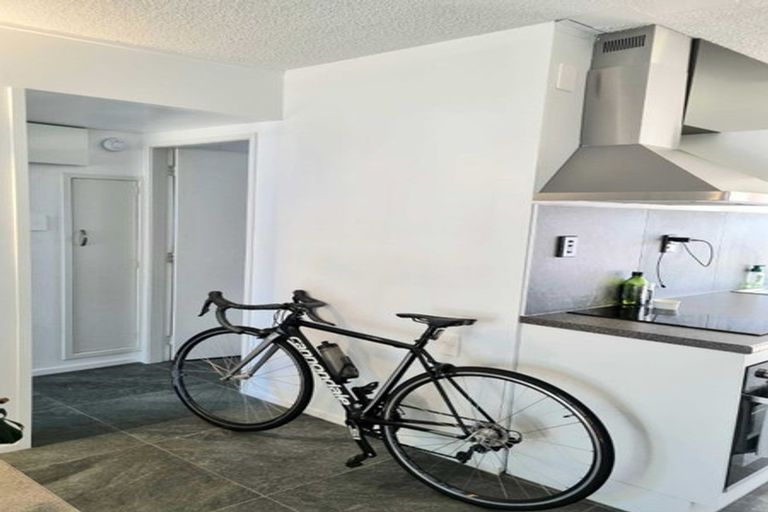 Photo of property in 40 Maunganui Road, Mount Maunganui, 3116