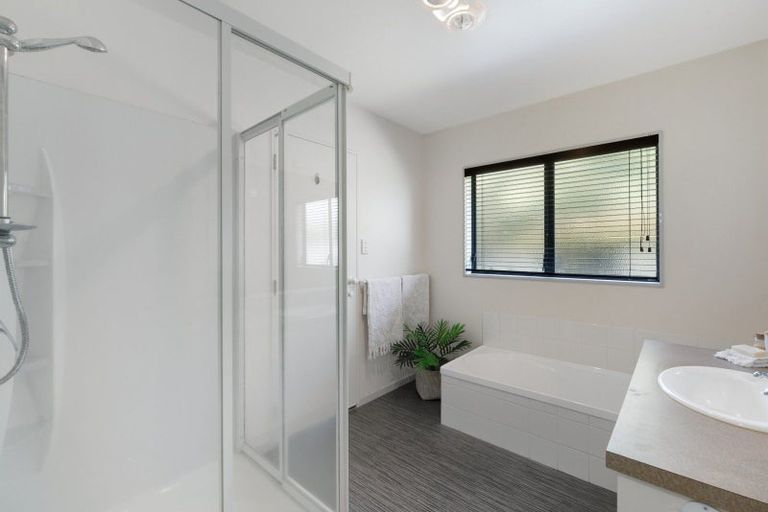 Photo of property in 71 Romana Crescent, Papamoa Beach, Papamoa, 3118