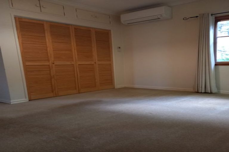 Photo of property in 25 Pembroke Road, Northland, Wellington, 6012