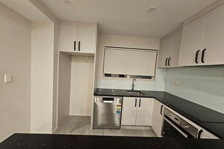 Photo of property in 2/49 Arawa Street, New Lynn, Auckland, 0600