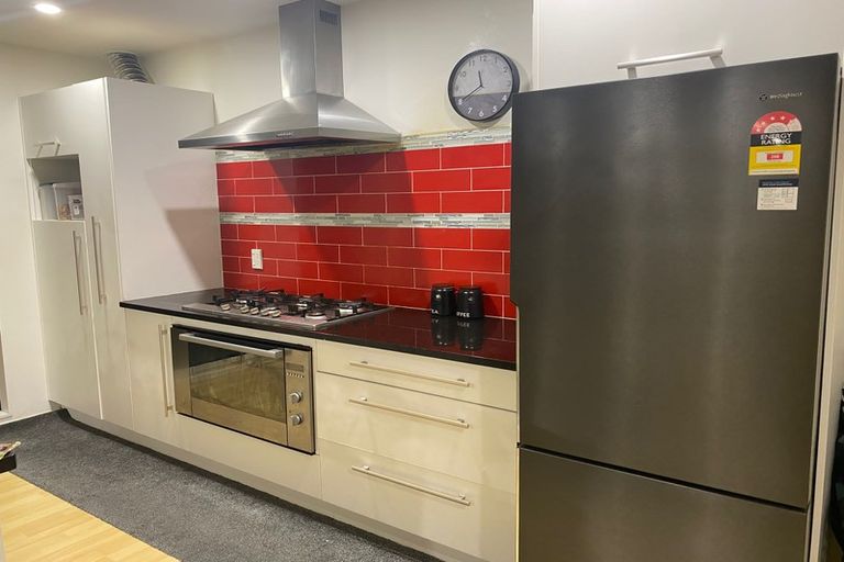 Photo of property in 69a/3 Chivalry Road, Glenfield, Auckland, 0629