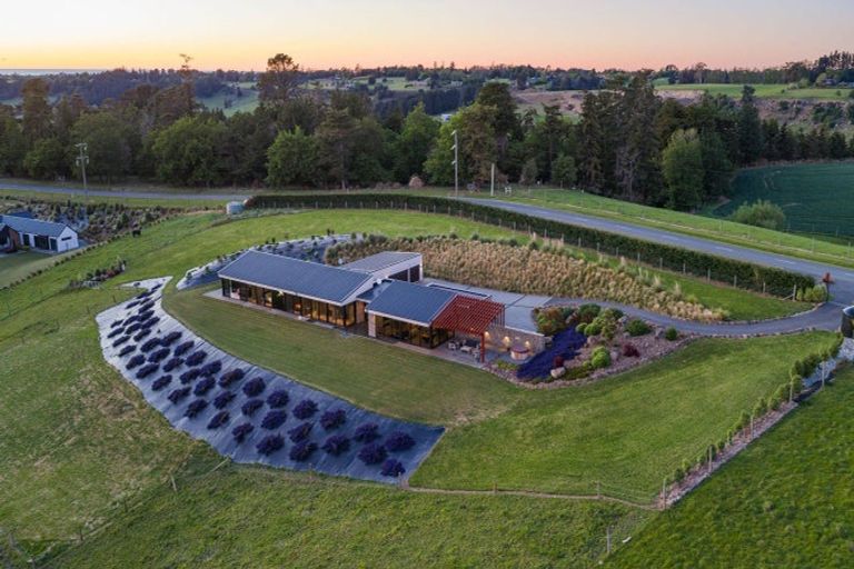 Photo of property in 418 Spur Road, Rosewill, Timaru, 7975