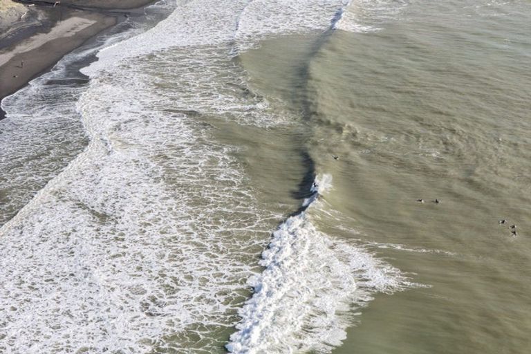 Photo of property in 37 Mcfarlane Street, Oakura, 4314