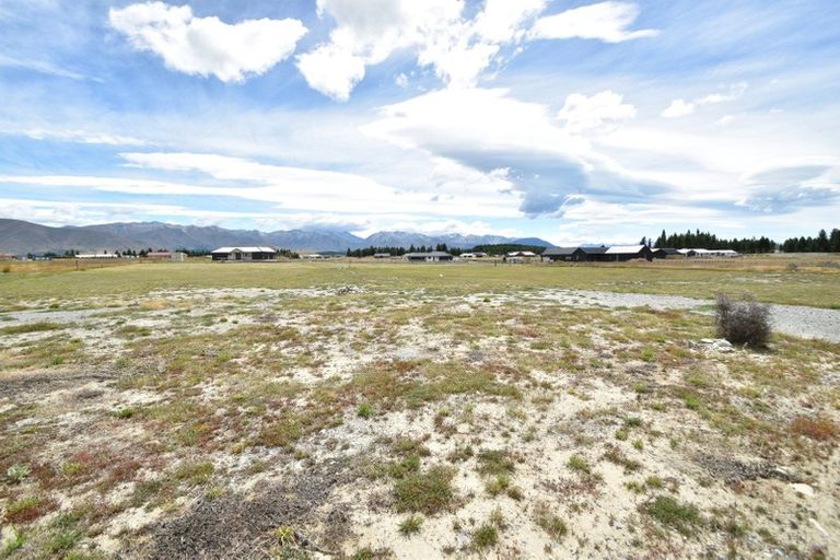 Photo of property in 8 Peak Drive, Twizel, 7901