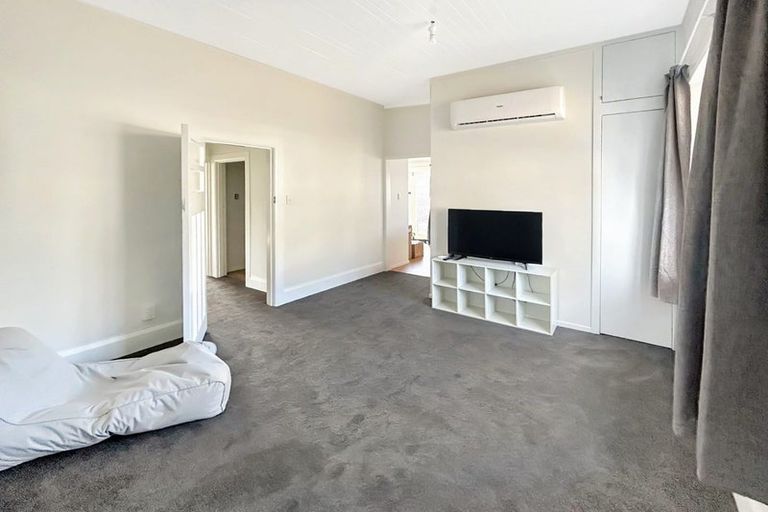 Photo of property in 91 Shamrock Street, Takaro, Palmerston North, 4412