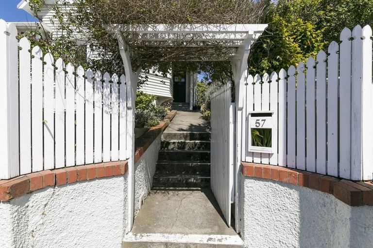 Photo of property in 57 Waipapa Road, Hataitai, Wellington, 6021