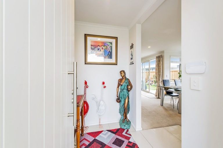 Photo of property in 33 Chandler Way, Rolleston, 7615