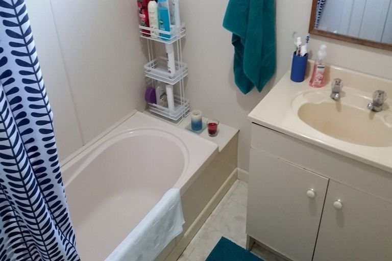 Photo of property in 60 Division Street, Riccarton, Christchurch, 8041