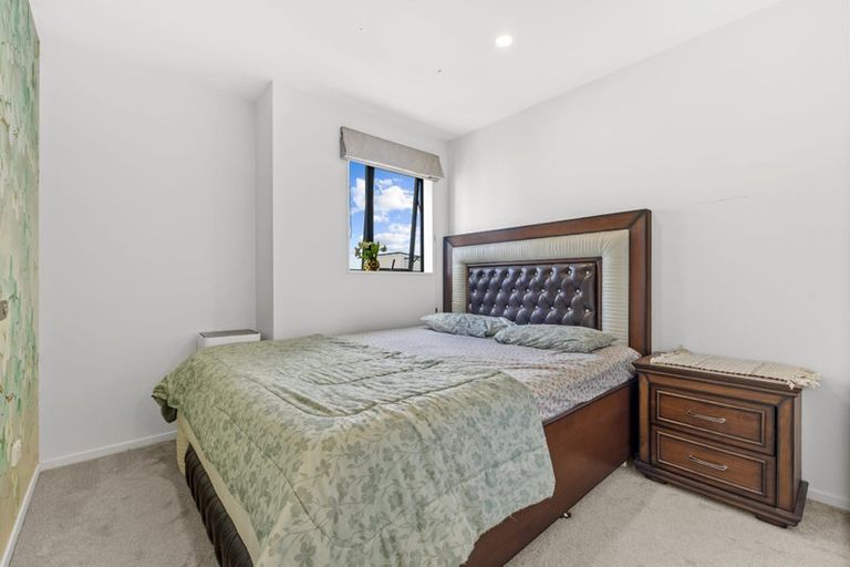 Photo of property in 36a Crestview Rise, Papakura, 2110
