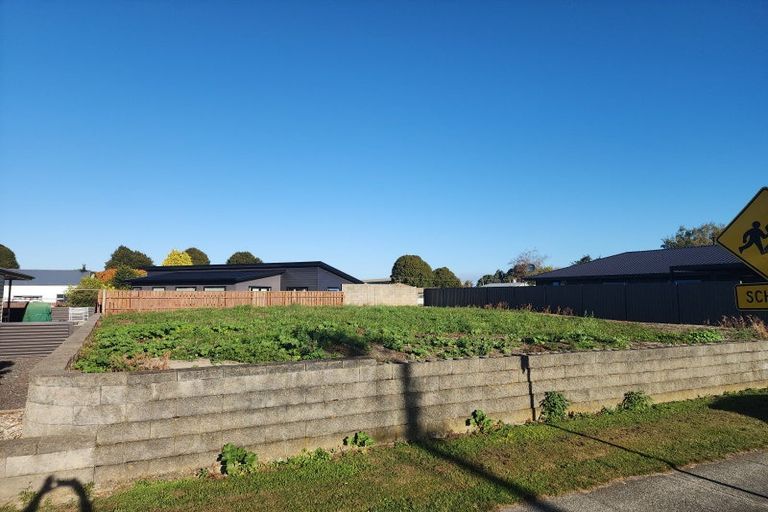 Photo of property in 15 Lanark Street, Balclutha, 9230