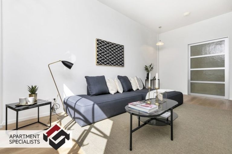 Photo of property in 6 Victoria Street, Hawera, 4610