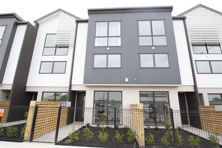 Photo of property in 35 Settlers Avenue, Hobsonville, Auckland, 0618