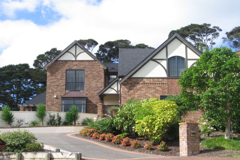 Photo of property in 30 Chamari Close, Titirangi, Auckland, 0604